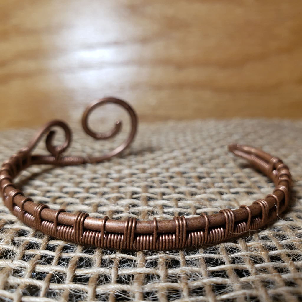 Copper Spiral Point Cuff